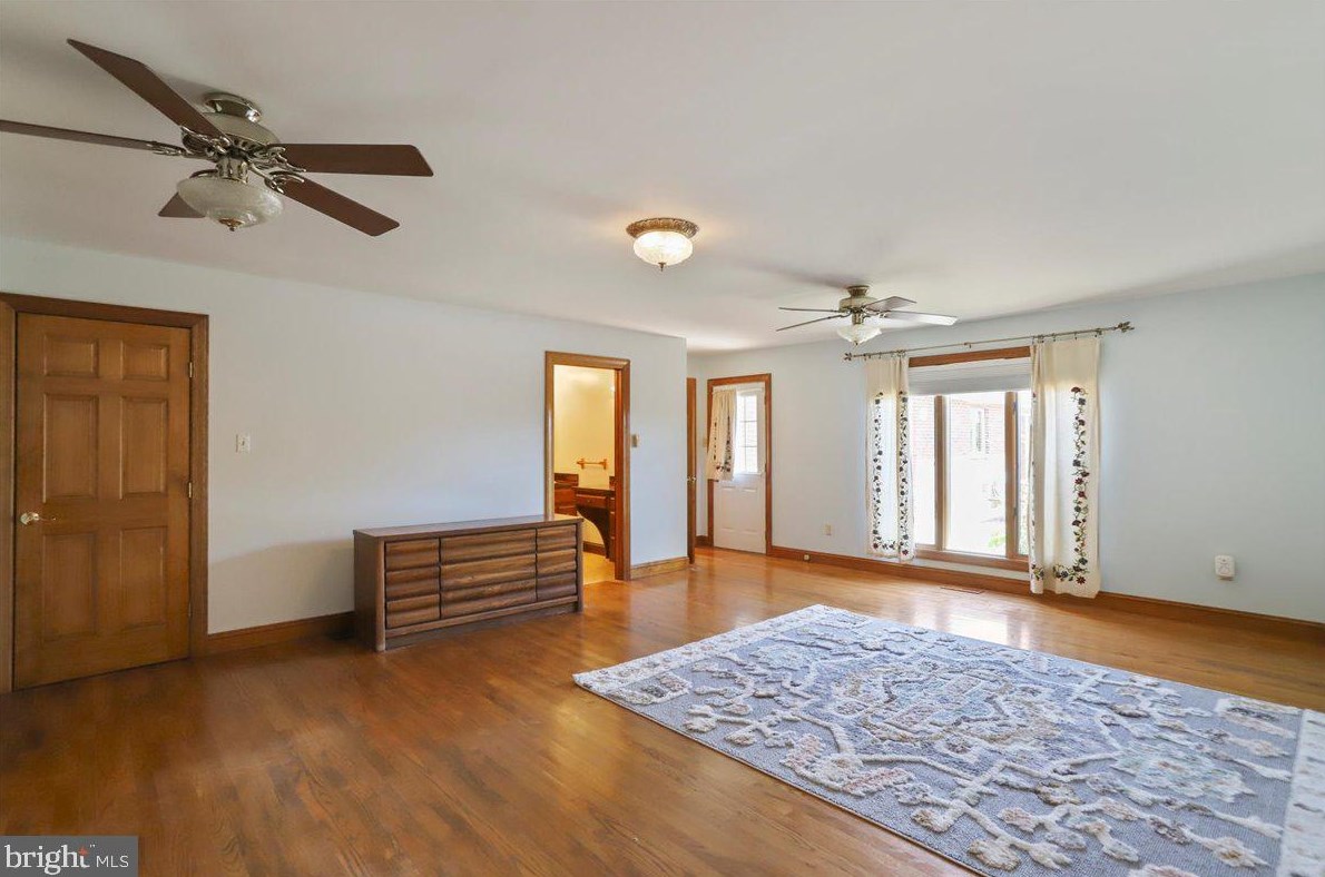 76 Windsor Dr, Charles Town WV 25414-2560 exterior