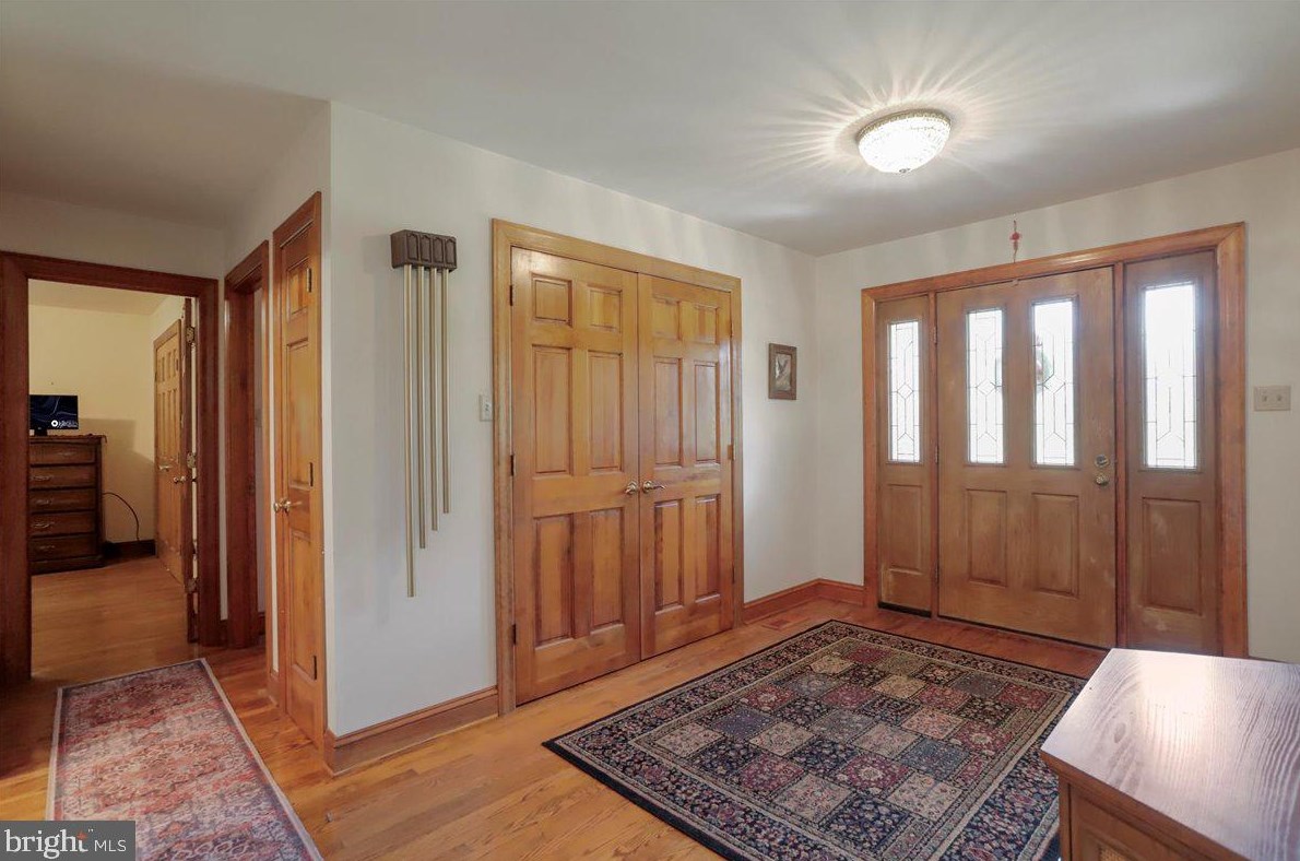 76 Windsor Dr, Charles Town WV 25414-2560 exterior