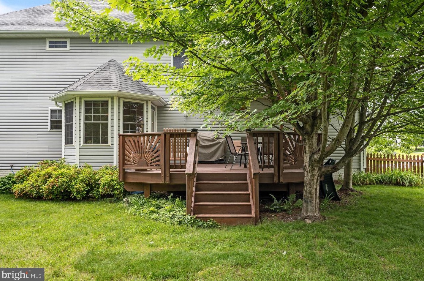 30 Pommel Ln, Charles Town WV 25414-9329 exterior