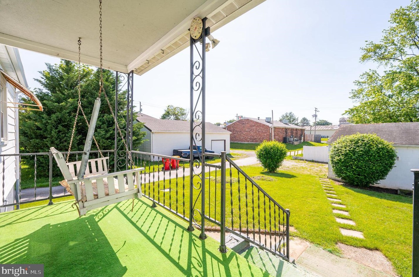 107 6 Ave, Ranson WV 25438-1402 exterior