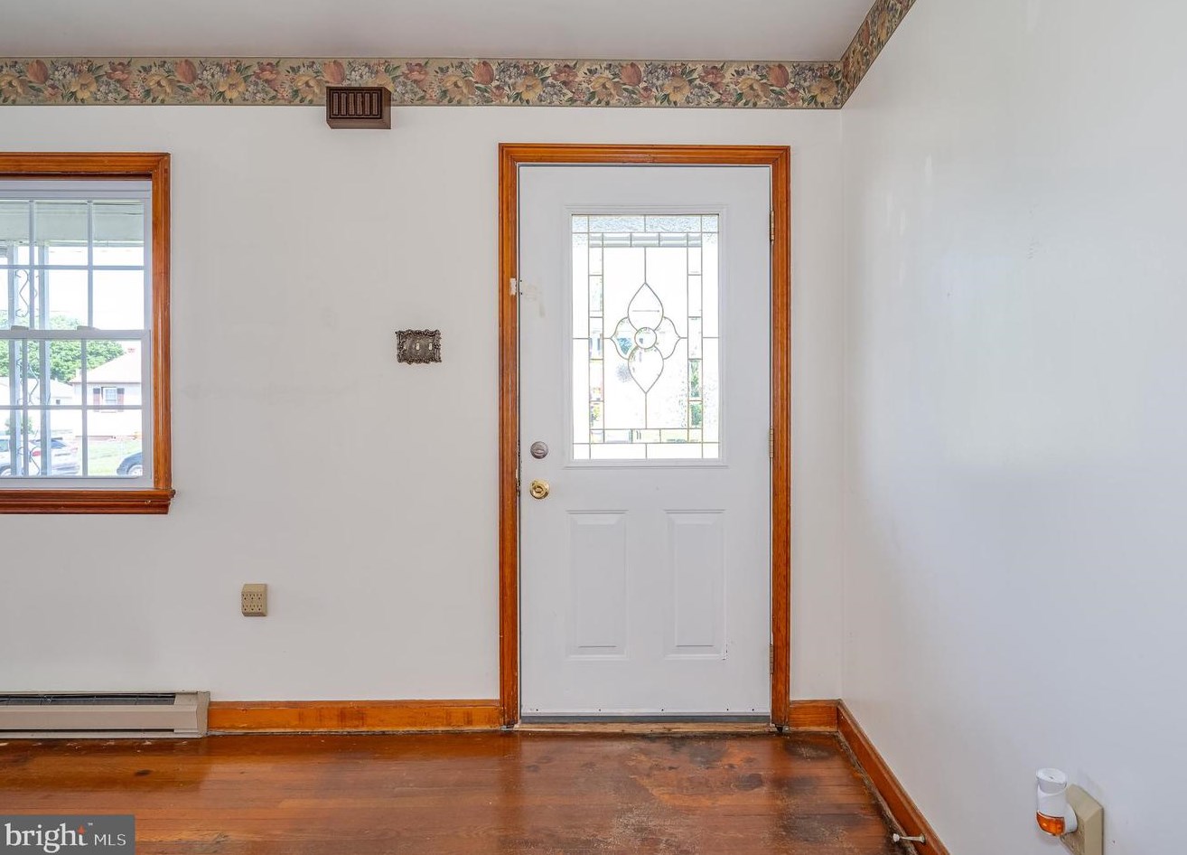 107 6 Ave, Ranson WV 25438-1402 exterior