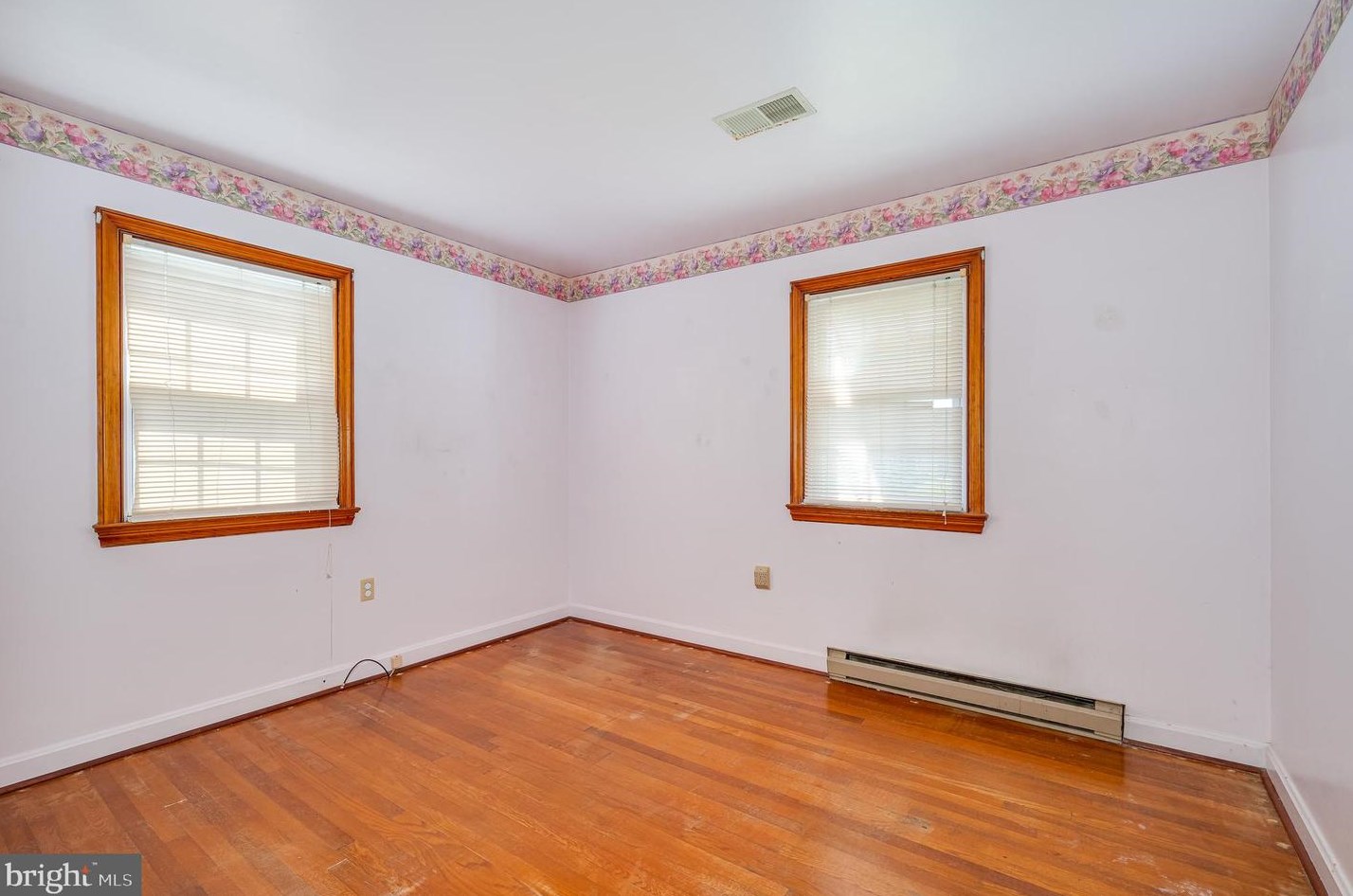 107 6 Ave, Ranson WV 25438-1402 exterior