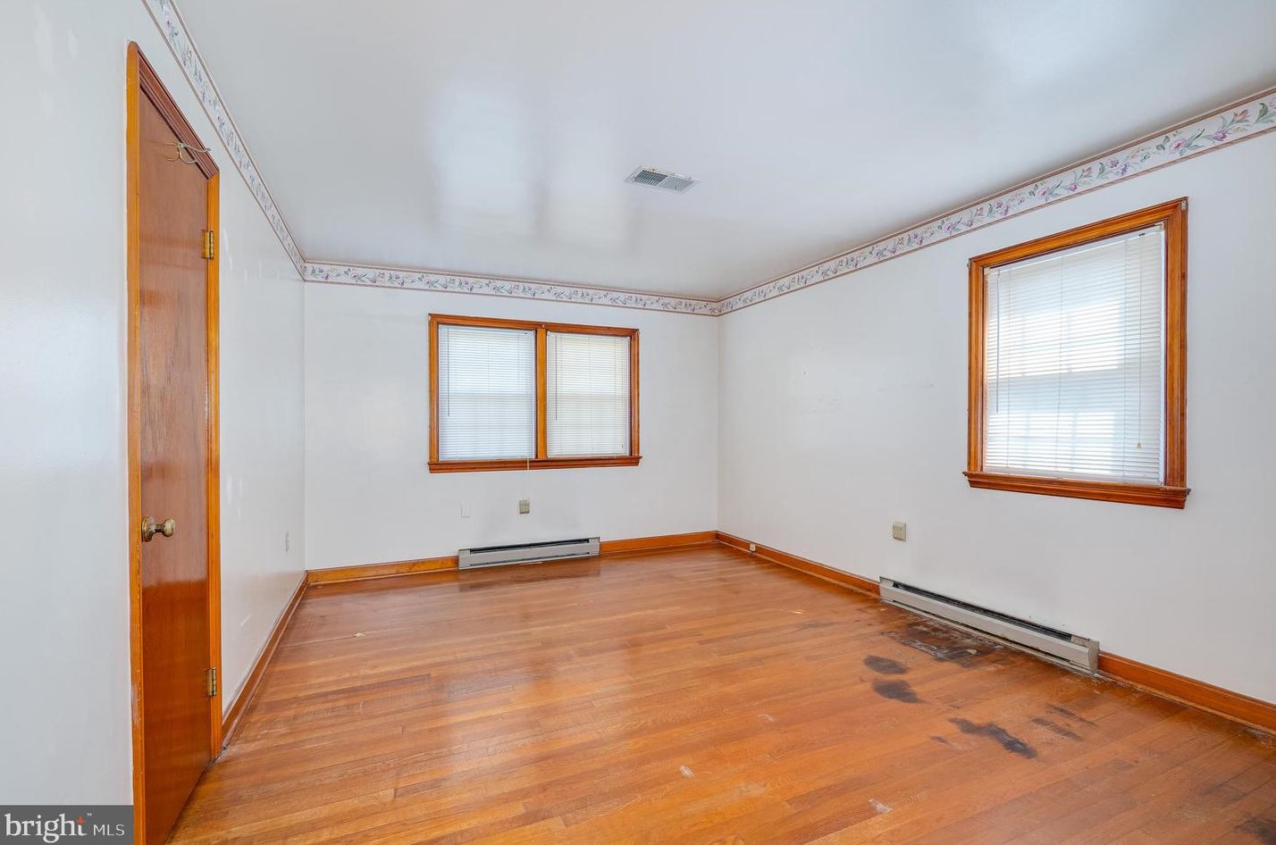 107 6 Ave, Ranson WV 25438-1402 exterior