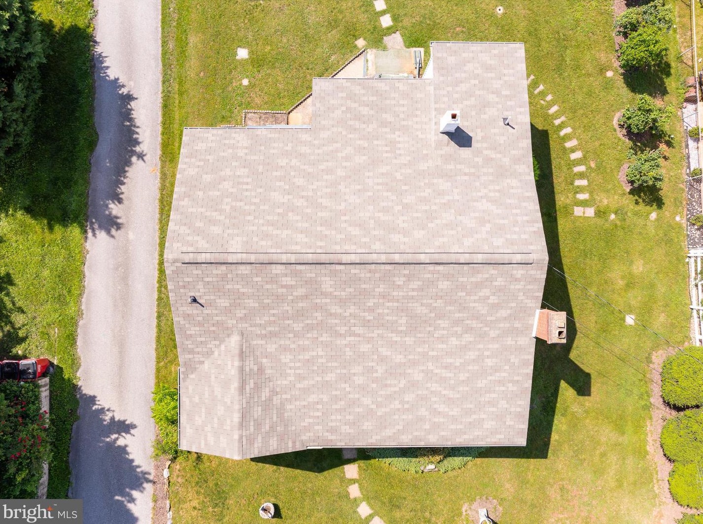 107 6 Ave, Ranson WV 25438-1402 exterior