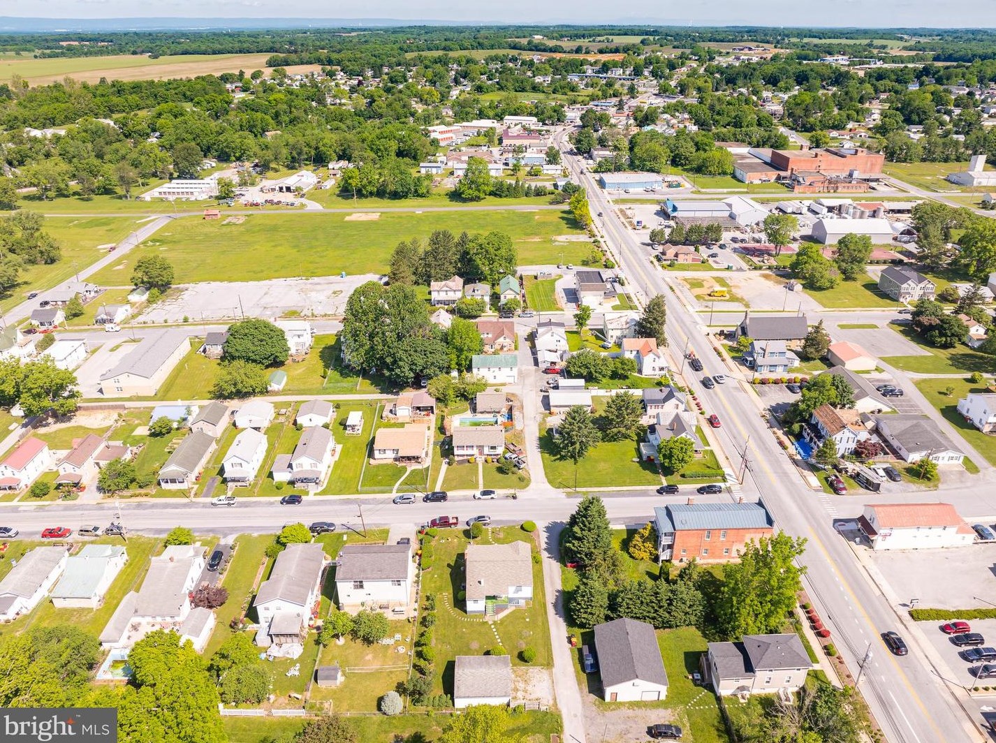 107 6 Ave, Ranson WV 25438-1402 exterior