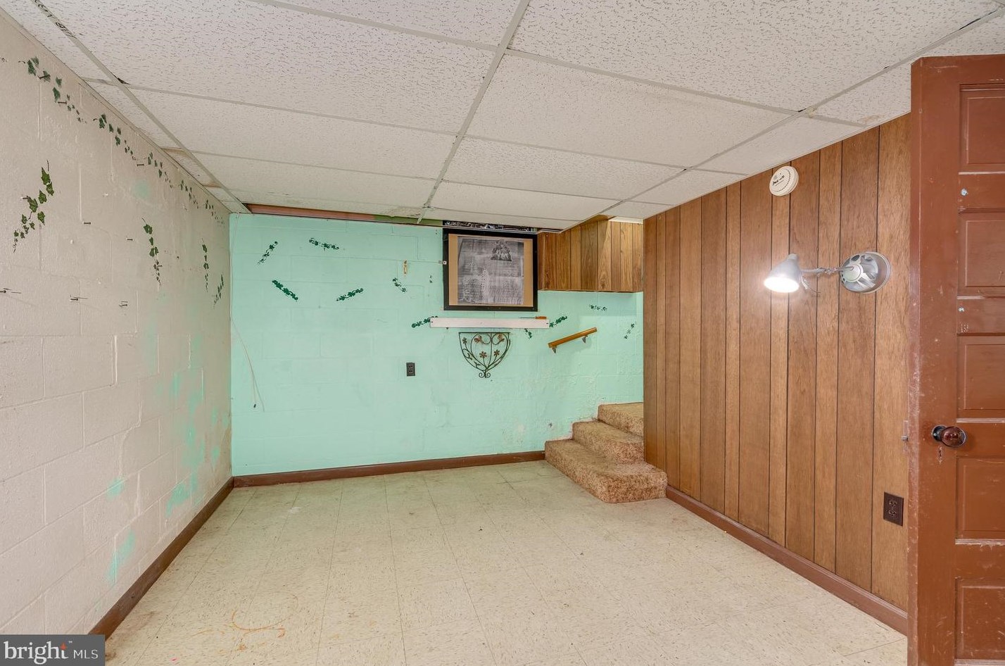 107 6 Ave, Ranson WV 25438-1402 exterior