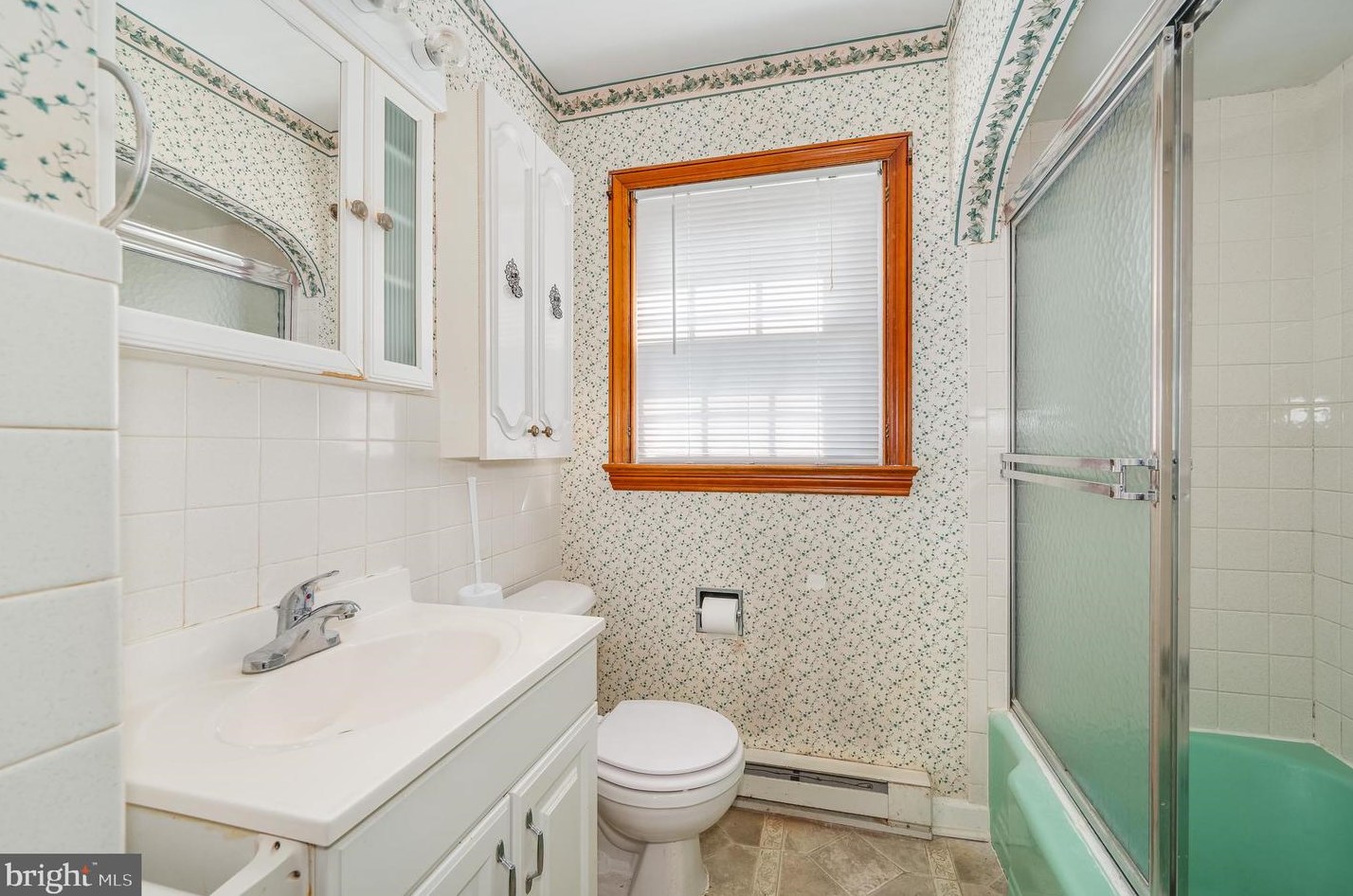 107 6 Ave, Ranson WV 25438-1402 exterior