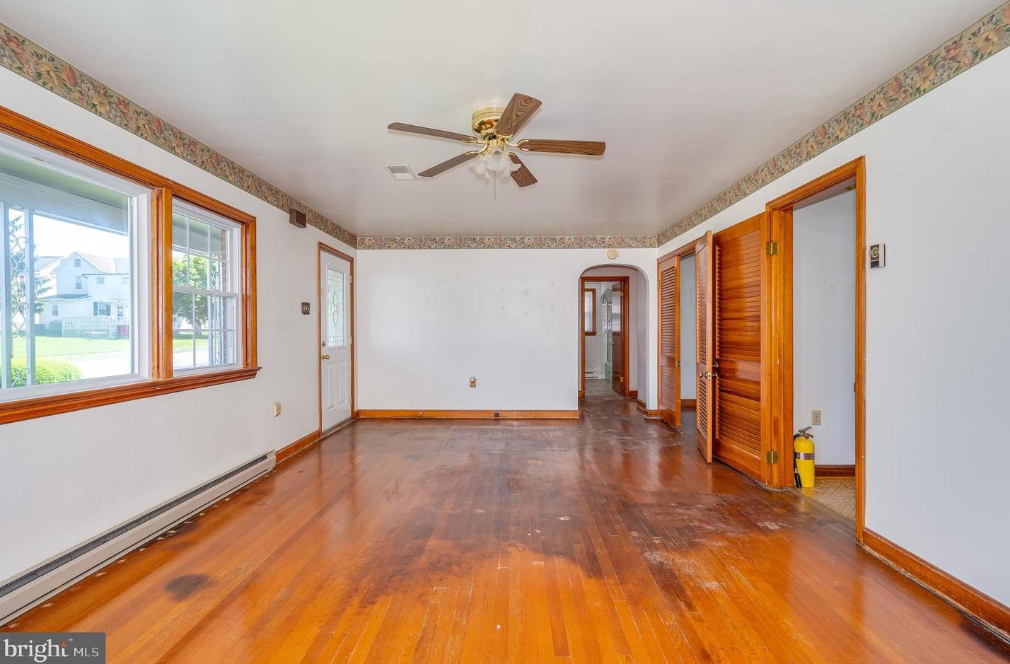 107 6 Ave, Ranson WV 25438-1402 exterior