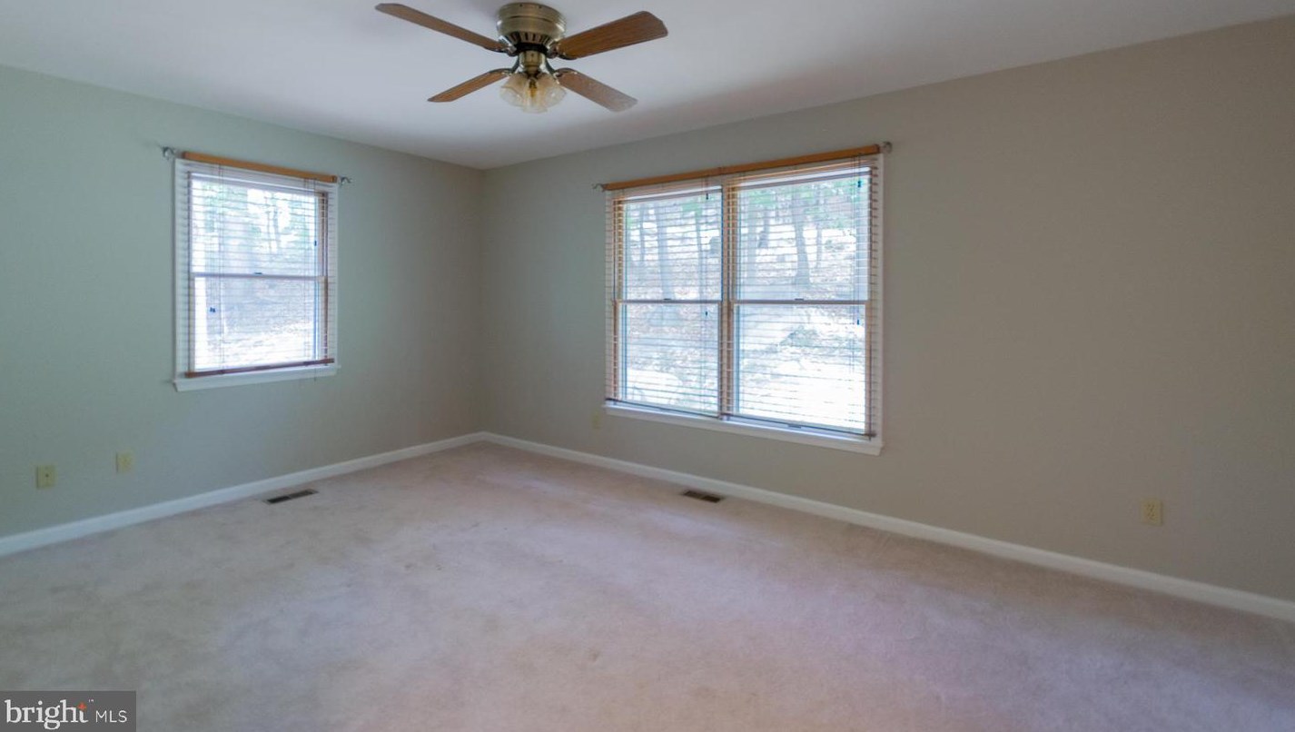 343 Windsong Rd, Harpers Ferry WV 25425-4961 exterior