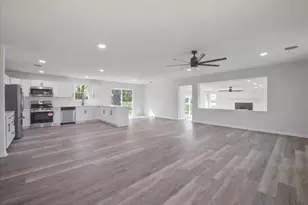 104 Carrell Ln, Charles Town, WV 25414 - Photo 5