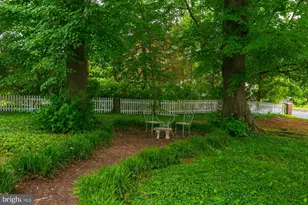 417 E Washington St, Charles Town, WV 25414 - Photo 7