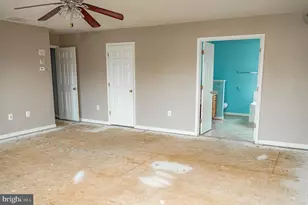 268 Oakmont Dr, Charles Town, WV 25414 - Photo 27