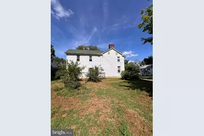 704 W Washington Street, Charles Town, WV 25414 - Photo 3