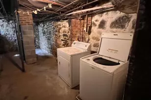 704 W Washington St, Charles Town, WV 25414 - Photo 25