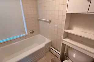 704 W Washington St, Charles Town, WV 25414 - Photo 9