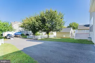 70 Braddock St, Charles Town, WV 25414 - Photo 87