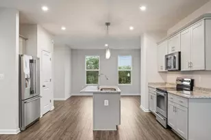 175 Presidents Pointe Ave, Ranson, WV 25438 - Photo 5