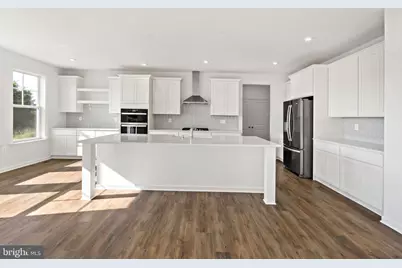 812 Lord Fairfax Street, Charles Town, WV 25414 - Photo 7