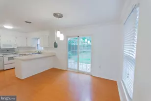 28 Newington Ct N, Charles Town, WV 25414 - Photo 5