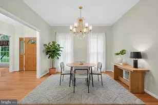 54 Chatham Ct, Charles Town, WV 25414 - Photo 3