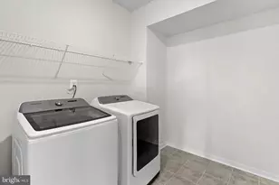 261 Short Br Dr, Ranson, WV 25438 - Photo 53