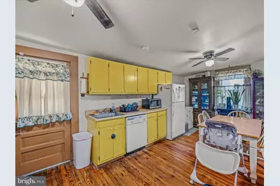 309 W Liberty Street, Charles Town, WV 25414 - Photo 11