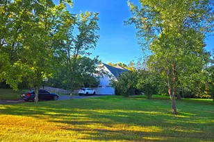 55 Hidden Valley Cir, Shepherdstown, WV 25443 - Photo 5