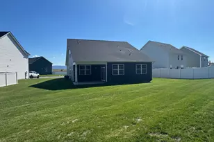 241 Atkinson St, Shenandoah Junction, WV 25442 - Photo 5