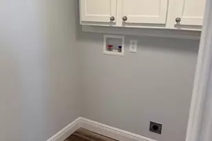 420 W Washington St, Charles Town, WV 25414 - Photo 21