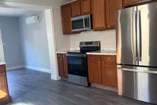 420 W Washington St, Charles Town, WV 25414 - Photo 9