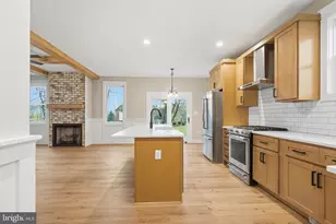 1035 Putnam St, Harpers Ferry, WV 25425 - Photo 9