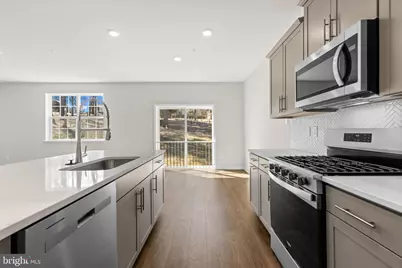 562 Atkinson Street, Shenandoah Junction, WV 25442 - Photo 11