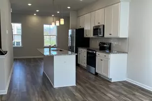 306 Watercourse Dr, Ranson, WV 25438 - Photo 9