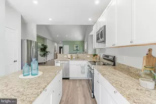 93 Old Sycamore Ln, Harpers Ferry, WV 25425 - Photo 11