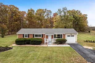 2311 Summit Point Rd, Summit Point, WV 25446 - Photo 3