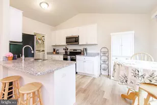 46 Village Cir, Harpers Ferry, WV 25425 - Photo 11