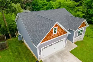 46 Village Cir, Harpers Ferry, WV 25425 - Photo 3