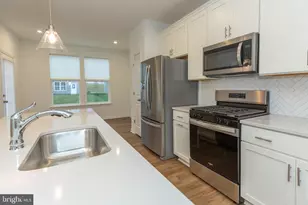 767 Lord Fairfax St, Charles Town, WV 25414 - Photo 5