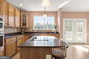 164 Victoria Ln, Charles Town, WV 25414 - Photo 9