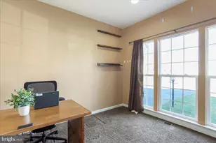 164 Victoria Ln, Charles Town, WV 25414 - Photo 5