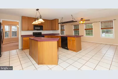 131 Cypress Point Drive, Charles Town, WV 25414 - Photo 7