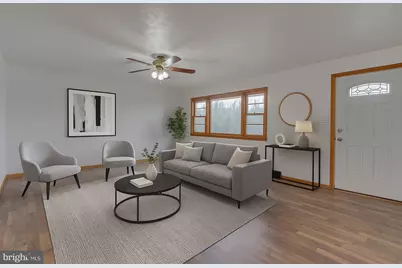 304 S Reymann Street, Ranson, WV 25438 - Photo 3