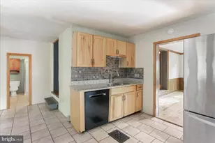 207 W High St, Shepherdstown, WV 25443 - Photo 11