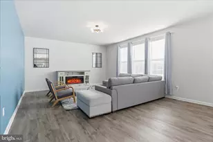 889 Barksdale Dr, Charles Town, WV 25414 - Photo 7