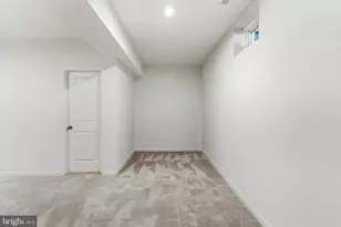 793 Lord Fairfax St, Charles Town, WV 25414 - Photo 29