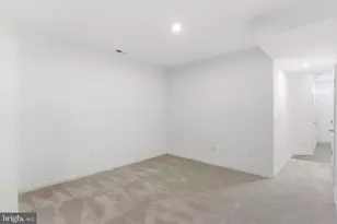 793 Lord Fairfax St, Charles Town, WV 25414 - Photo 27