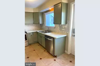 868 Jefferson Avenue, Charles Town, WV 25414 - Photo 5