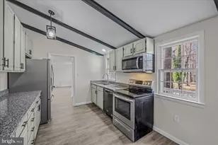 572 Johnnycake Ln, Harpers Ferry, WV 25425 - Photo 9