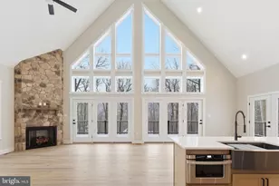 250 Adelaide Cir, Harpers Ferry, WV 25425 - Photo 3