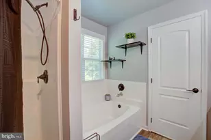 839 Jefferson Ave, Charles Town, WV 25414 - Photo 17